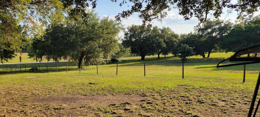 Charming Country Retreat Home Clermont Bagian luar foto