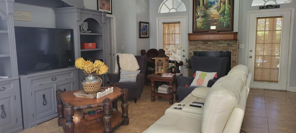 Charming Country Retreat Home Clermont Bagian luar foto